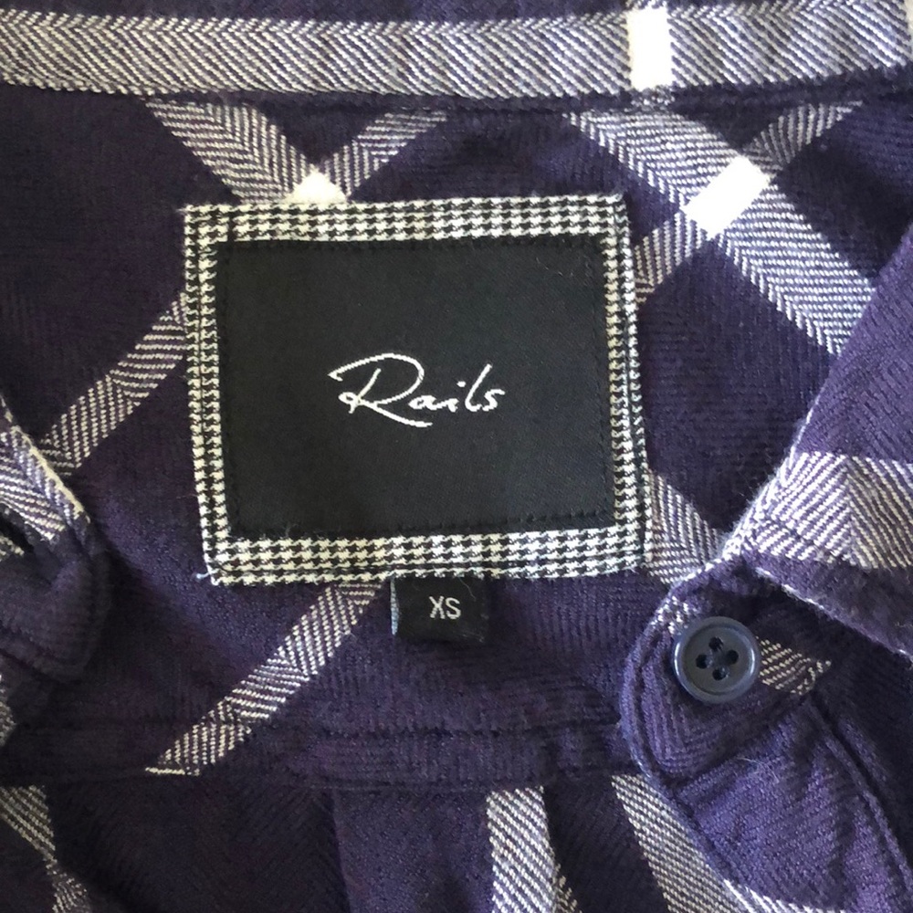 Women’s Rails Top - Picture 2 of 2